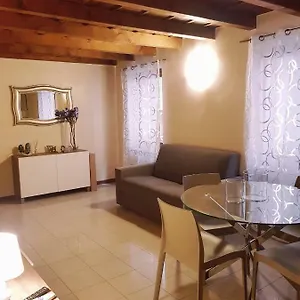 Elly's House , Vérone Italie